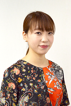 川上 ゆりこ